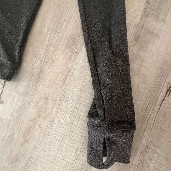 Sporty shirt - Picture 6 of 8